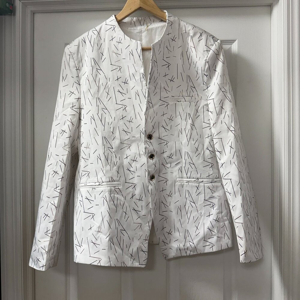 Korean style white slim-fit blazer w/ abstract print & mandarin collar size 40